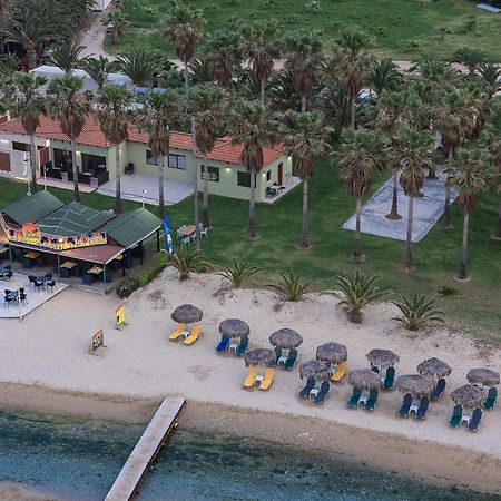 La Palma Beachfront Suites Георгиуполис Экстерьер фото