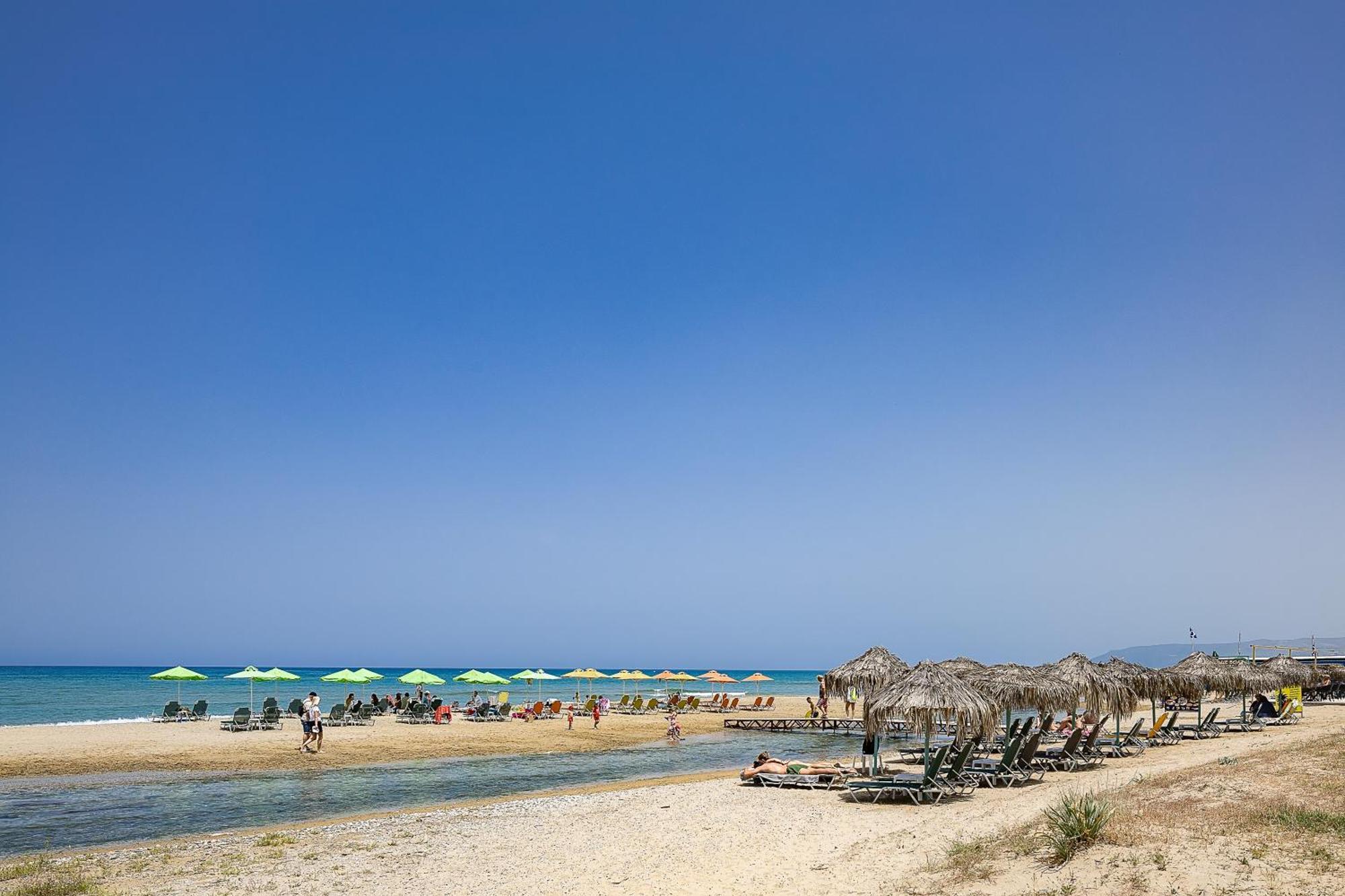 La Palma Beachfront Suites Георгиуполис Экстерьер фото