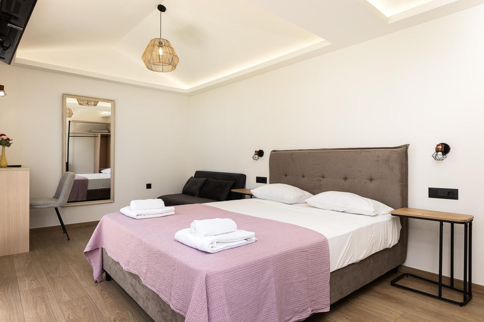 La Palma Beachfront Suites Георгиуполис Экстерьер фото