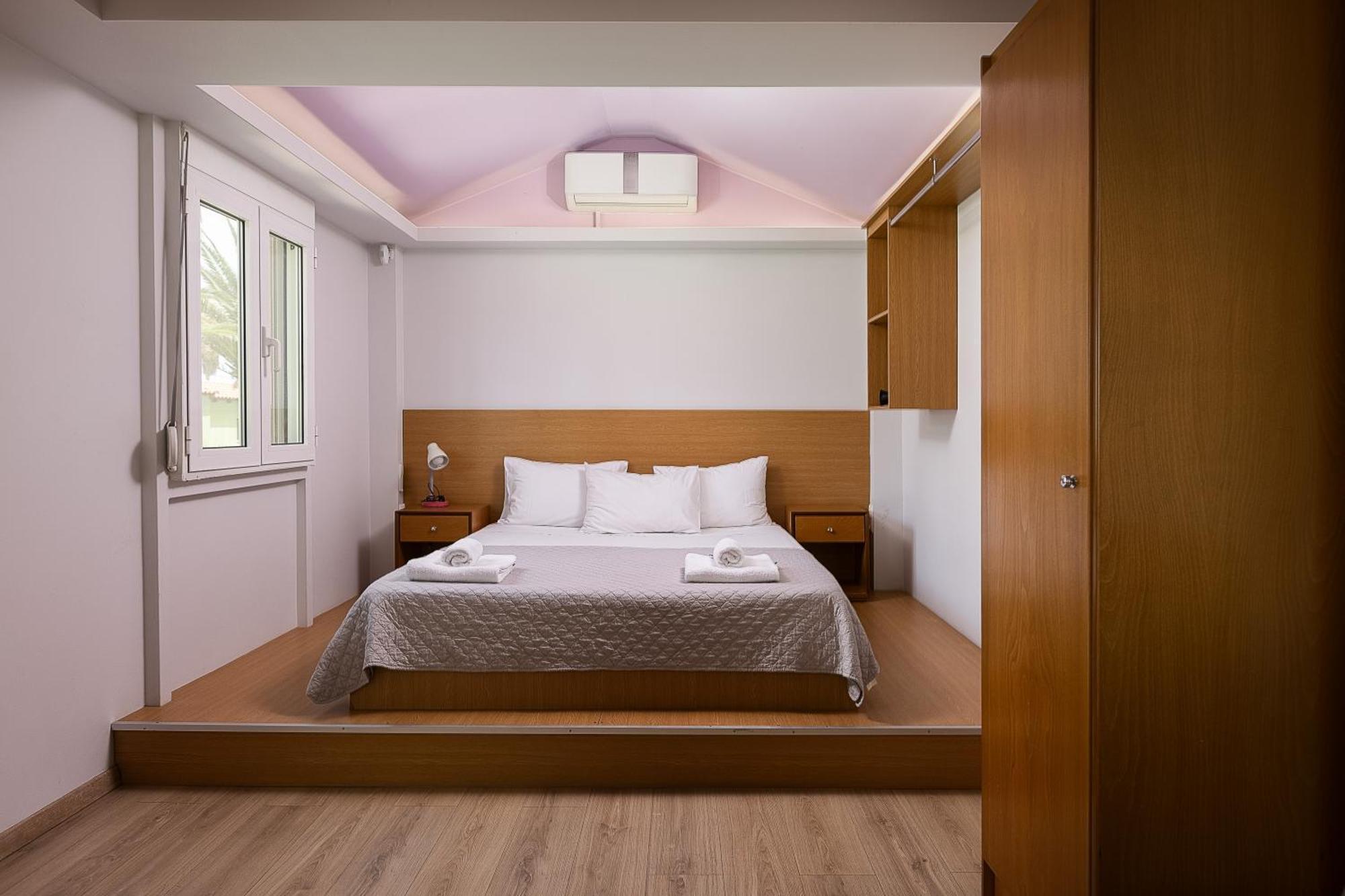 La Palma Beachfront Suites Георгиуполис Экстерьер фото